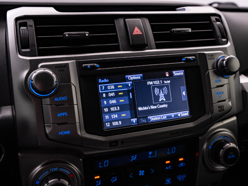 Used 2019 Toyota 4Runner Limited AWD/4WD image 31