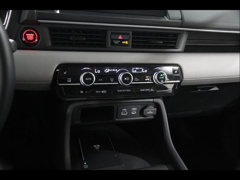 Certified 2025 Honda Pilot TrailSport image 13