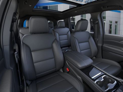 New 2026 Chevrolet Traverse LT w/ Sun and Wheel Package image 16