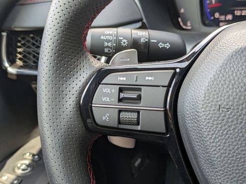 Certified 2025 Acura ADX A-Spec image 19