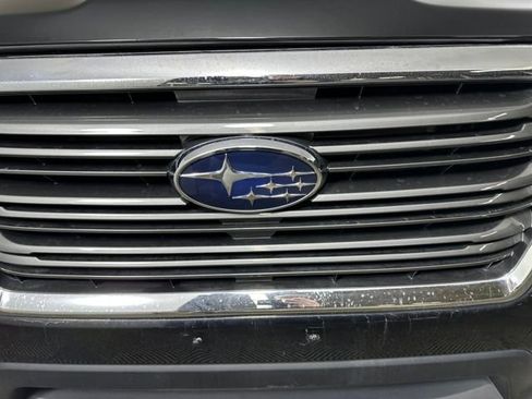 Used 2022 Subaru Ascent Premium w/ Convenience Package image 9