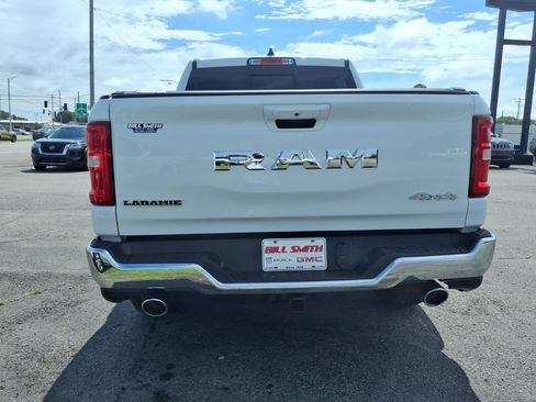 Used 2025 RAM 1500 Laramie AWD/4WD image 6