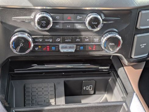 New 2026 Ford F250 King Ranch w/ Chrome Package AWD/4WD image 26