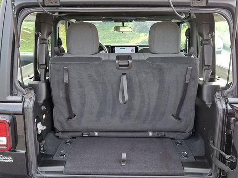 Used 2024 Jeep Wrangler Sport AWD/4WD image 27