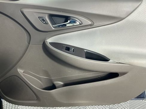 Used 2020 Chevrolet Malibu LT FWD image 13