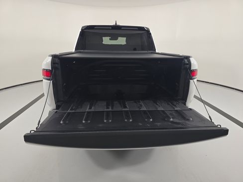 Used 2024 Rivian R1T Adventure AWD/4WD image 15