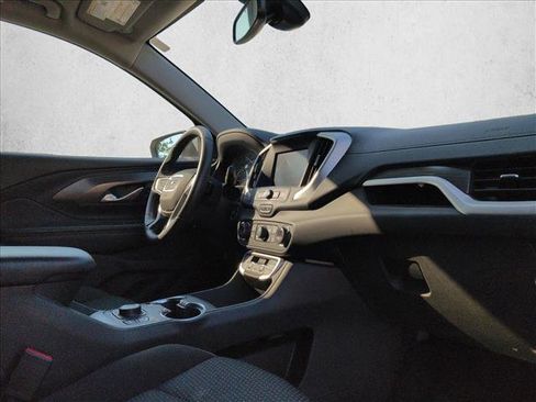 Used 2022 GMC Terrain SLE w/ Driver Convenience Package FWD image 20