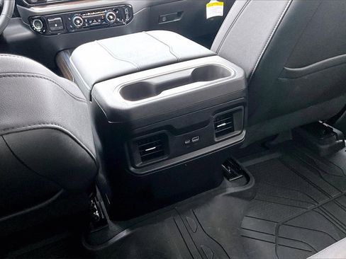 Used 2024 Chevrolet Silverado 2500 LT w/ All Star Edition image 34