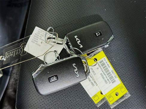 Certified 2023 Kia Sportage EX w/ EX Premium Package image 35
