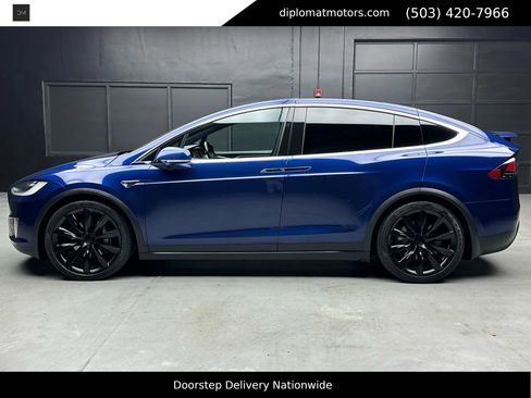 Used 2018 Tesla Model X 100D image 3