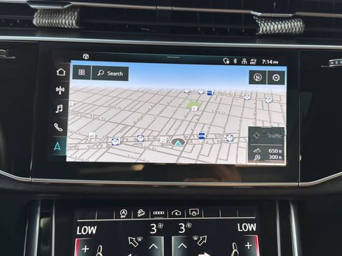 Used 2022 Audi Q8 Premium Plus AWD/4WD image 31
