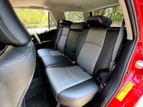 Used 2021 Toyota 4Runner SR5 Premium w/ Moonroof Package image 19