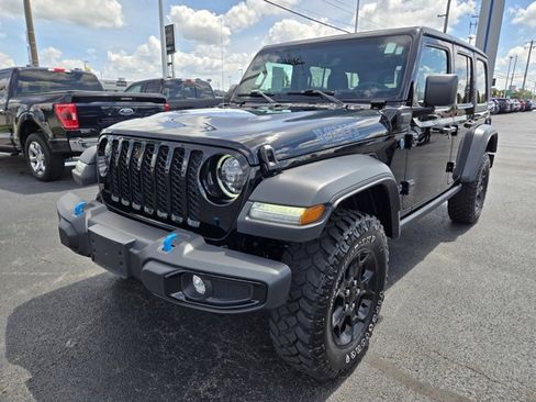 Used 2023 Jeep Wrangler Unlimited w/ Cold Weather Group AWD/4WD image 4