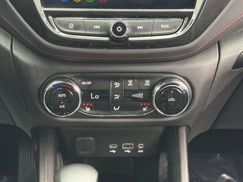 Used 2023 Chevrolet TrailBlazer RS w/ Convenience Package AWD/4WD image 15