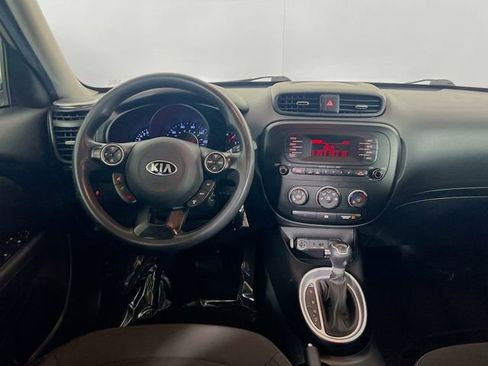 Used 2015 Kia Soul FWD image 18