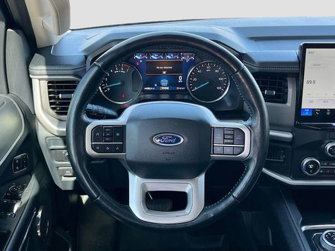 Used 2022 Ford Expedition XLT RWD image 11