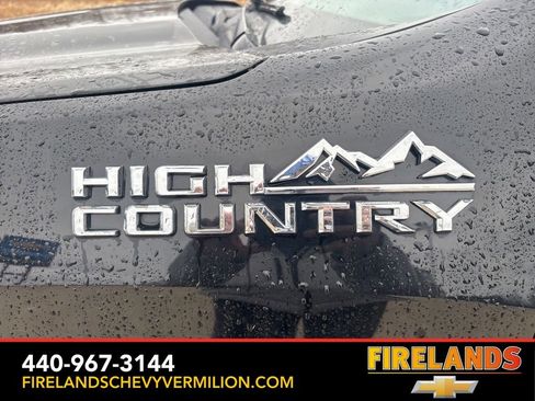 Used 2019 Chevrolet Silverado 1500 High Country w/ Technology Package image 9