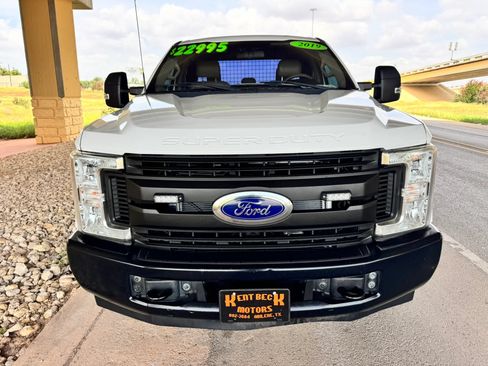 Used 2019 Ford F250 XL w/ Power Equipment Group RWD image 8