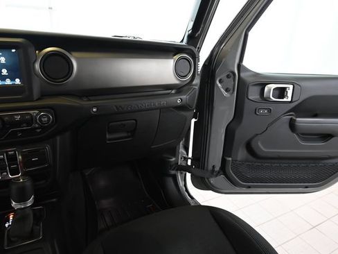 Used 2019 Jeep Wrangler Unlimited Sport S AWD/4WD image 31