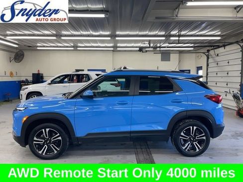 Used 2024 Chevrolet TrailBlazer LT AWD/4WD image 1