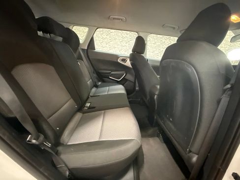 Used 2023 Kia Soul LX FWD image 13