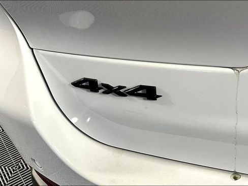 New 2025 Jeep Grand Cherokee L Altitude image 10