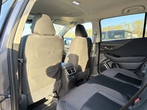 Used 2025 Subaru Outback Premium image 13
