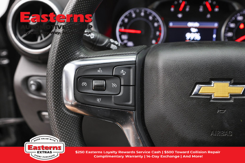 Used 2025 Chevrolet Blazer LT FWD image 16