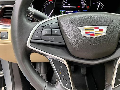 Used 2017 Cadillac XT5 Premium Luxury w/ LPO, Wheel Lock Package FWD image 24