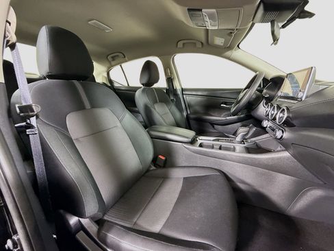 Used 2025 Nissan Sentra SV image 29