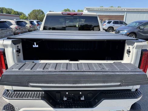 Used 2026 GMC Sierra 1500 Denali Ultimate AWD/4WD image 26