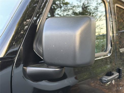 Used 2025 Jeep Wrangler Sport S image 10