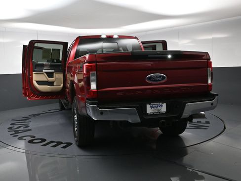 Used 2017 Ford F250 Lariat w/ Lariat Ultimate Package AWD/4WD image 26