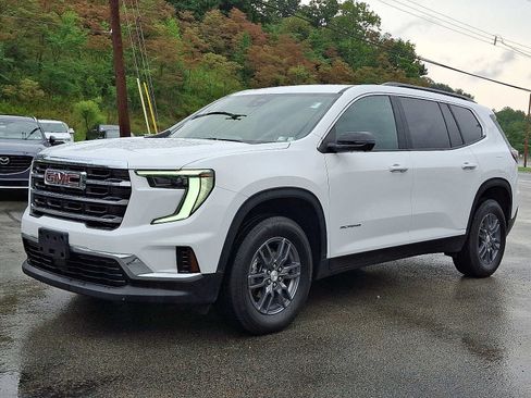 Used 2025 GMC Acadia Elevation AWD/4WD image 3