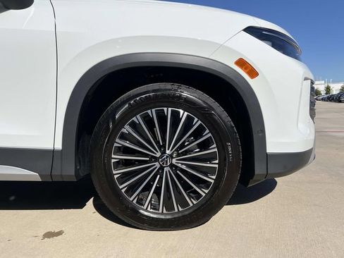 New 2026 Volkswagen Tiguan S FWD image 8