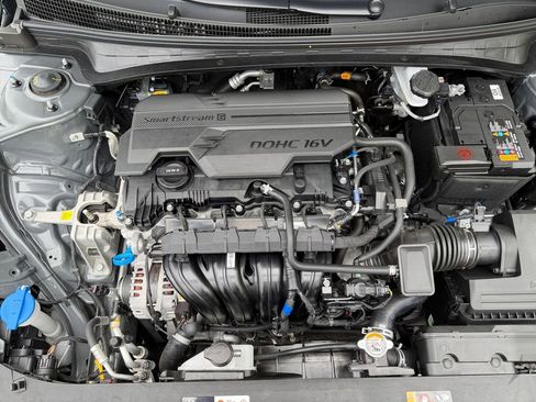Certified 2025 Hyundai Elantra Sport FWD image 22
