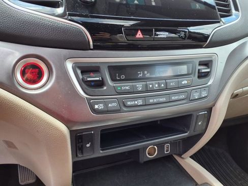 Used 2019 Honda Pilot EX-L image 22