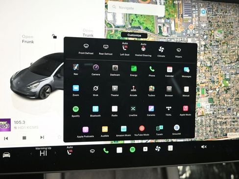 Used 2023 Tesla Model 3 Standard Range image 16