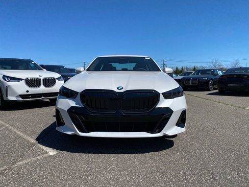 New 2026 BMW 530i xDrive AWD/4WD image 2