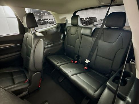 Used 2021 Kia Telluride EX w/ EX Premium Package AWD/4WD image 30
