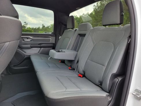 Used 2022 RAM 1500 Big Horn AWD/4WD image 14