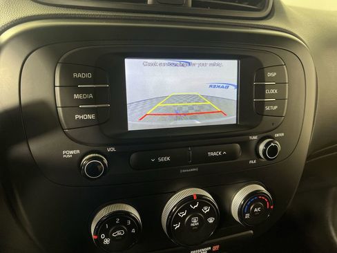 Used 2019 Kia Soul FWD image 15