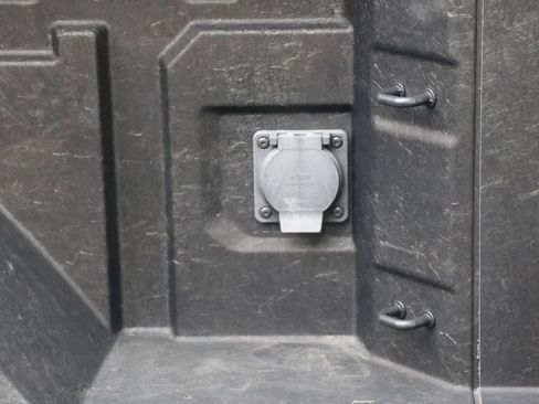 Used 2023 GMC Sierra 1500 AT4 w/ AT4 Premium Package image 14