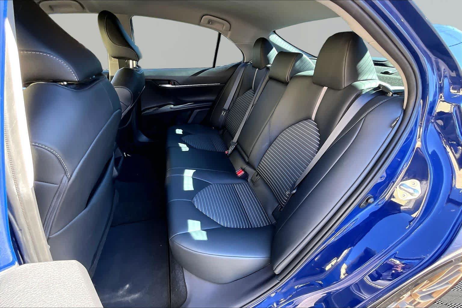 Used 2024 Toyota Camry SE w/ Convenience Package FWD image 21