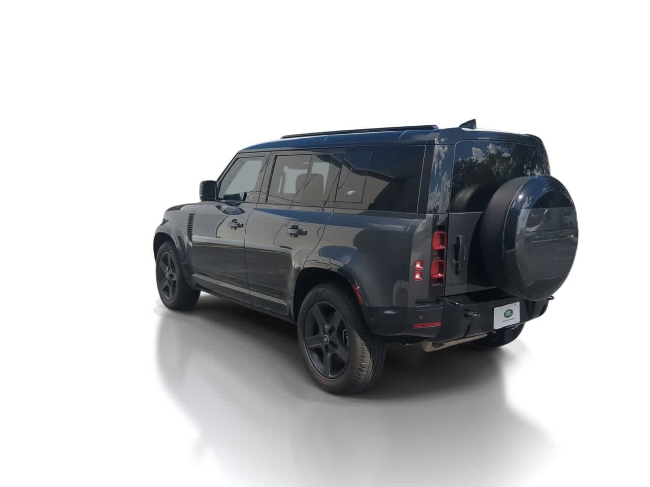 Certified 2024 Land Rover Defender 110 X-Dynamic SE AWD/4WD image 6