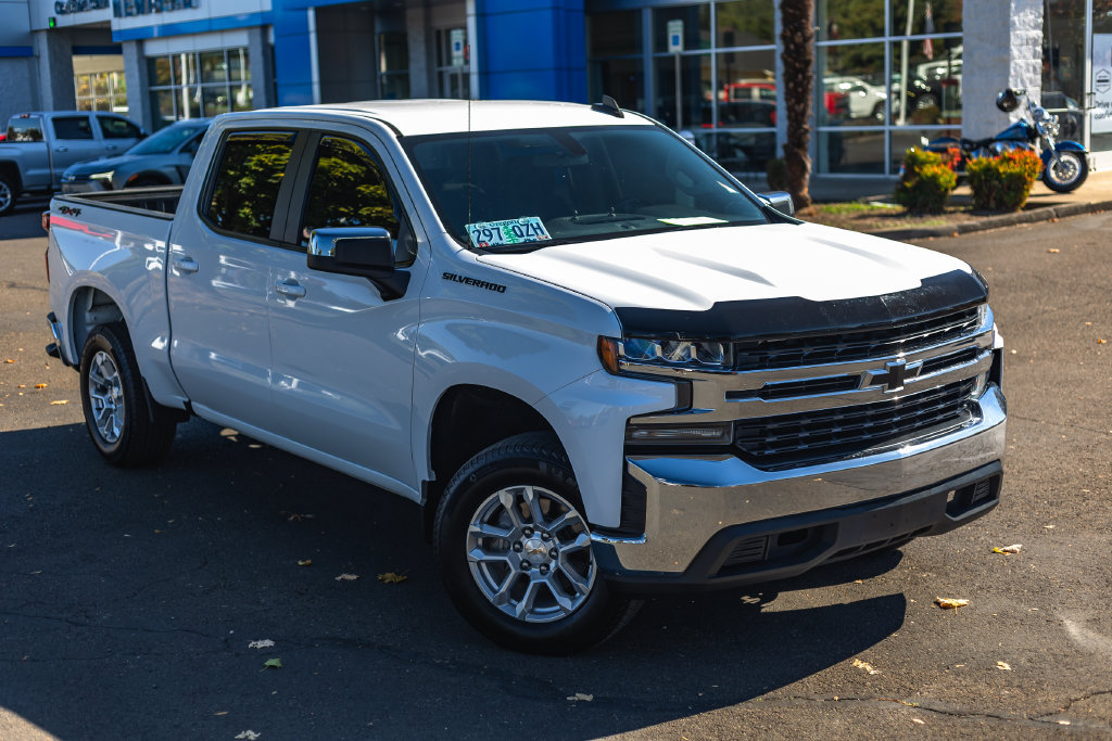 Used 2019 Chevrolet Silverado 1500 LT w/ All-Star Edition AWD/4WD image 2