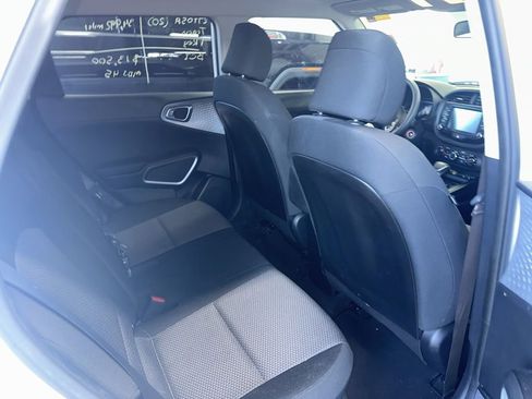 Used 2020 Kia Soul LX FWD image 4