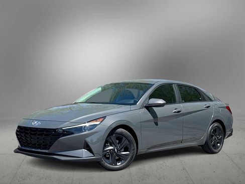 Used 2023 Hyundai Elantra SEL FWD image 1
