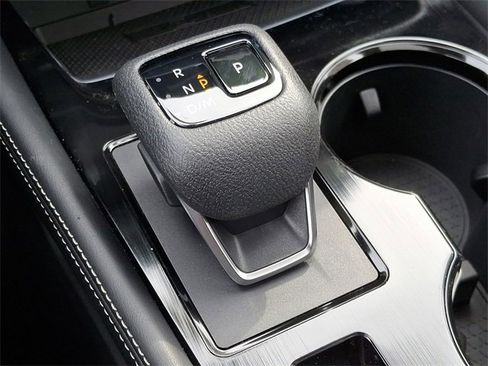 New 2025 Nissan Rogue Platinum w/ Tech Package image 14