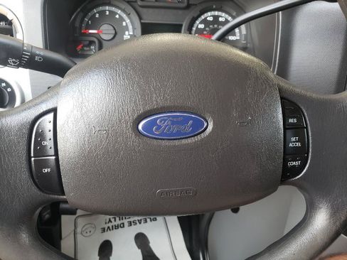 Used 2013 Ford E-150 and Econoline 150 w/ PWR Group RWD image 18